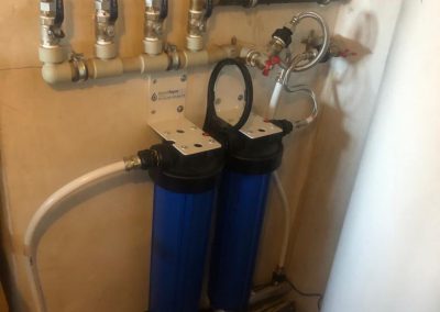 instalación de sistema de osmosis inversa instalado en la red de agua